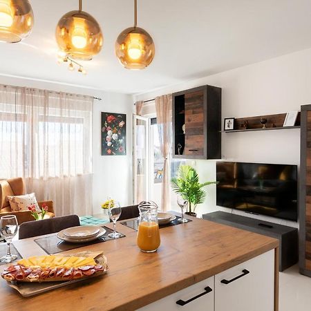 Sunny Island Apartment Trogir Exterior photo
